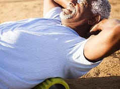 Exercices pour soulager et prévenir les douleurs dans le haut du dos

