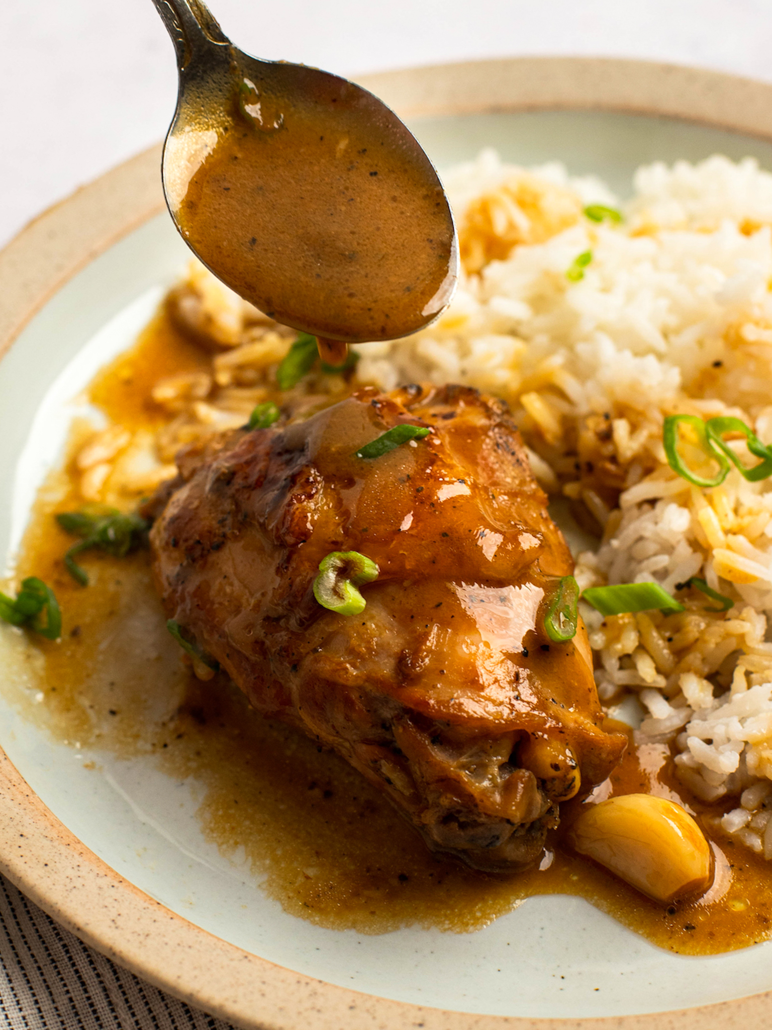 Poulet Adobo philippin